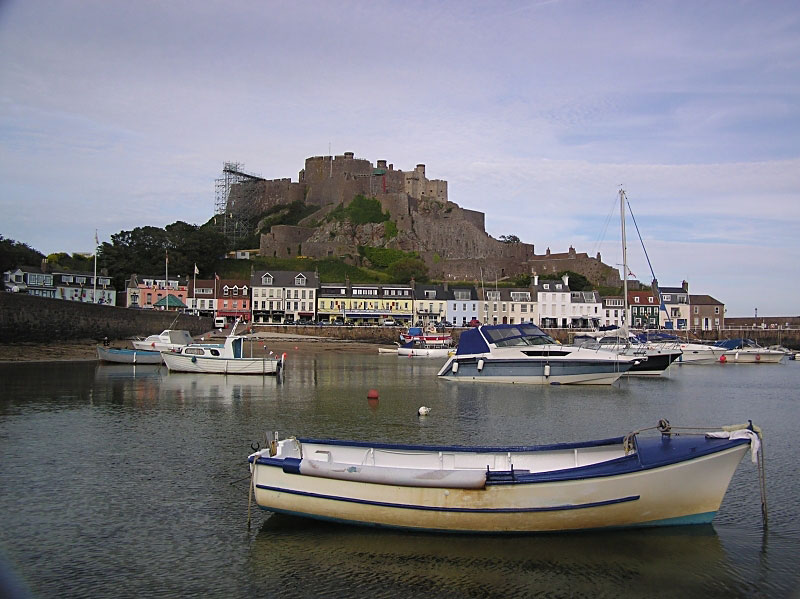 Gorey Castle - Click to go back