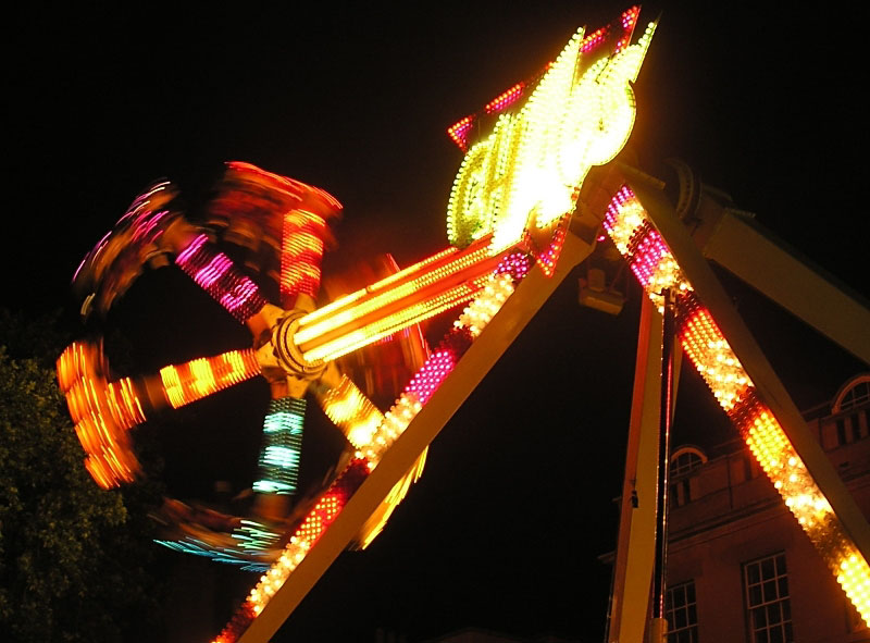 Fairground fun 1 - Click to go back