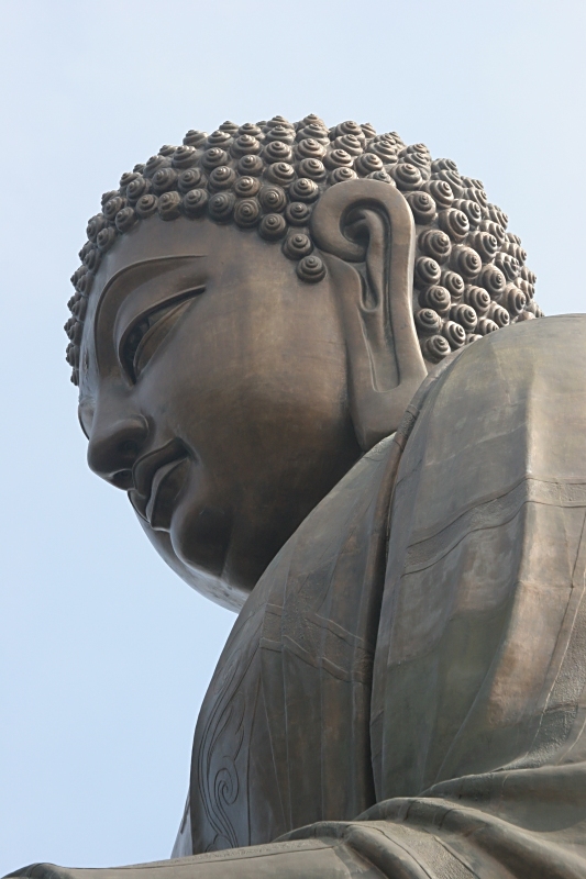 Tian Tan Buddha - Click to go back