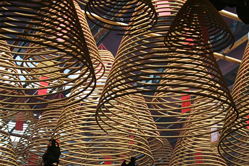 Man Mo Temple - Click to go back